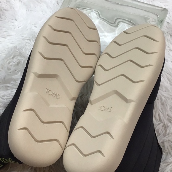 Toms Alpargata Mallow Puffer black boots NWT - Picture 10 of 15